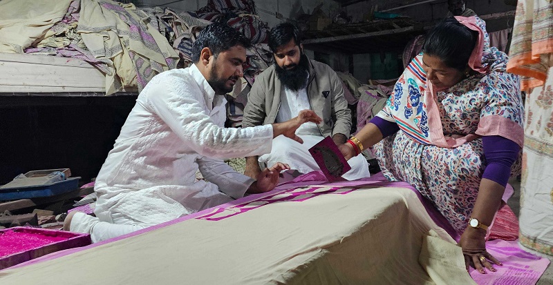 मप्रः बाग प्रिंट कला की अनूठी धरोहर से रूबरू हुईं मंत्री संपत्तिया उइके मप्रः बाग प्रिंट कला की अनूठी धरोहर से रूबरू हुईं मंत्री संपत्तिया उइके