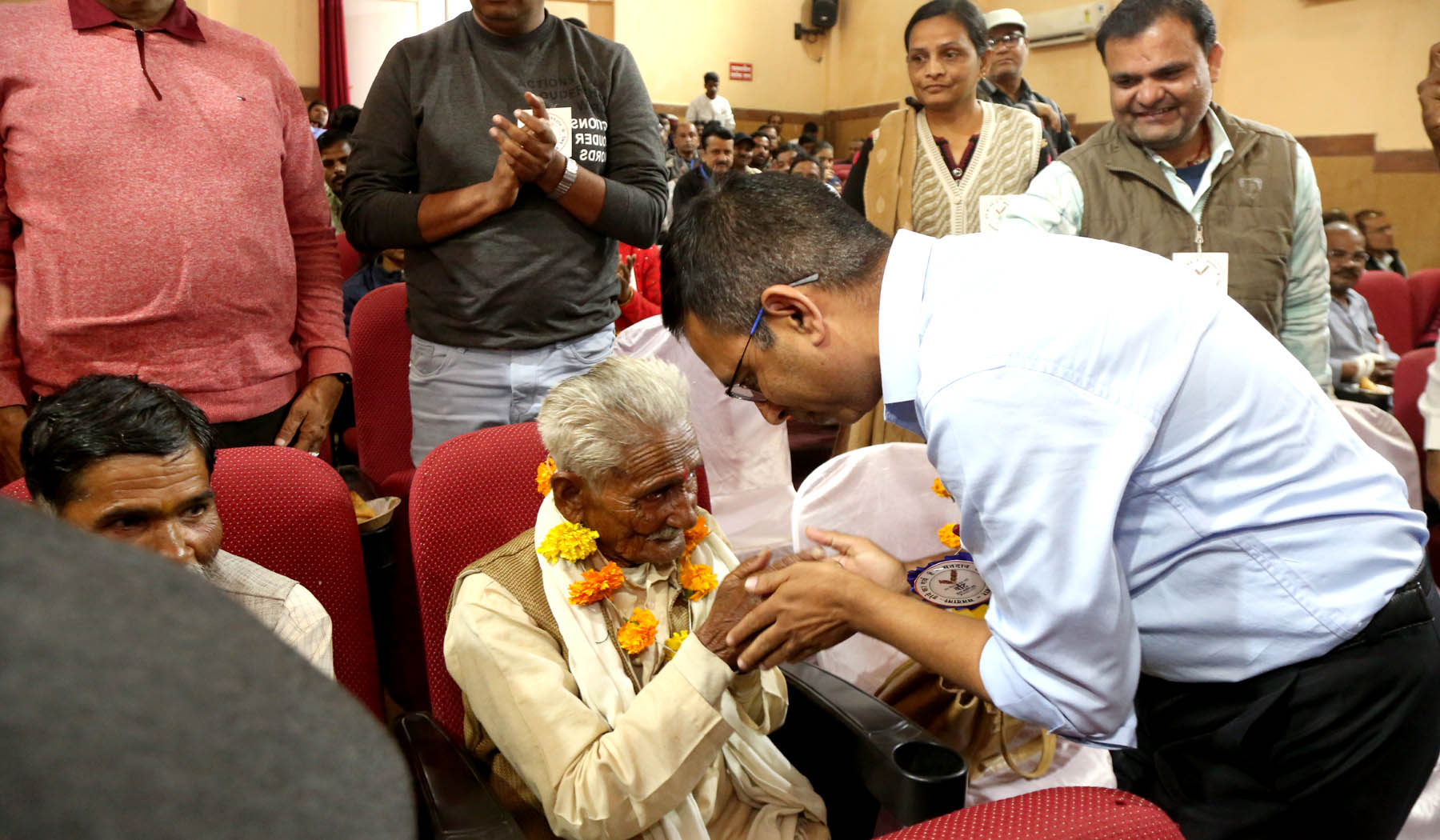 राष्द्रीय मतदाता दिवस पर वक्ताओं का संबोधन और सम्मान