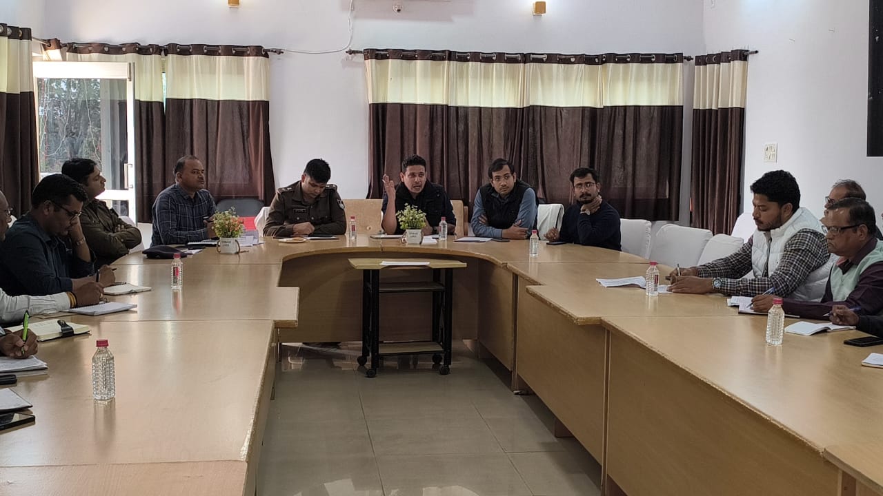 नर्मदा महोत्सव के पूर्व तैयारी की समीक्षा बैठक नर्मदा महोत्सव के पूर्व तैयारी की समीक्षा बैठक