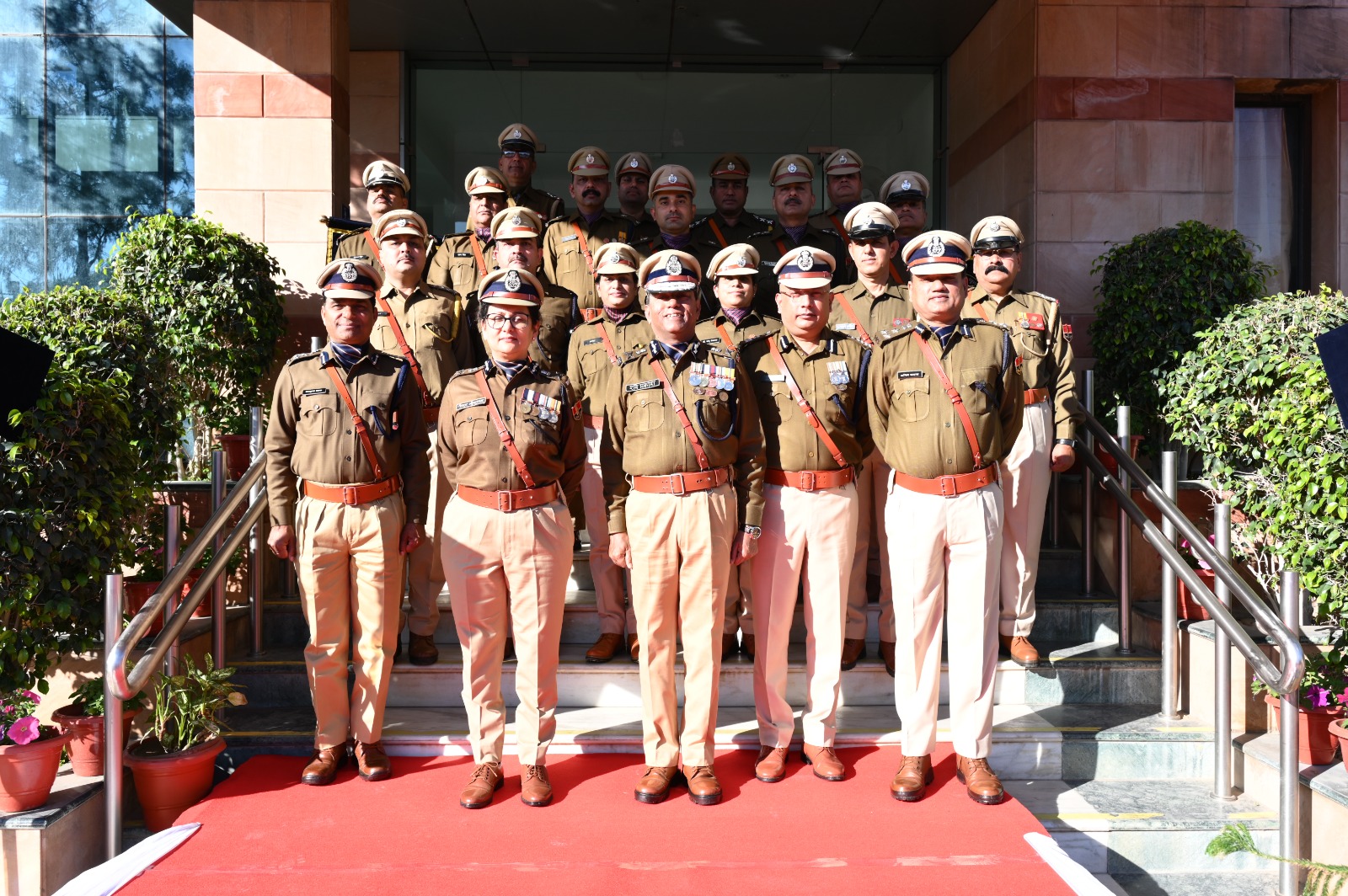 गणतंत्र दिवस पर एसीबी में उत्कृष्ट कार्य के लिए 47 अधिकारी और कर्मचारी सम्मानित गणतंत्र दिवस पर एसीबी में उत्कृष्ट कार्य के लिए 47 अधिकारी और कर्मचारी सम्मानित