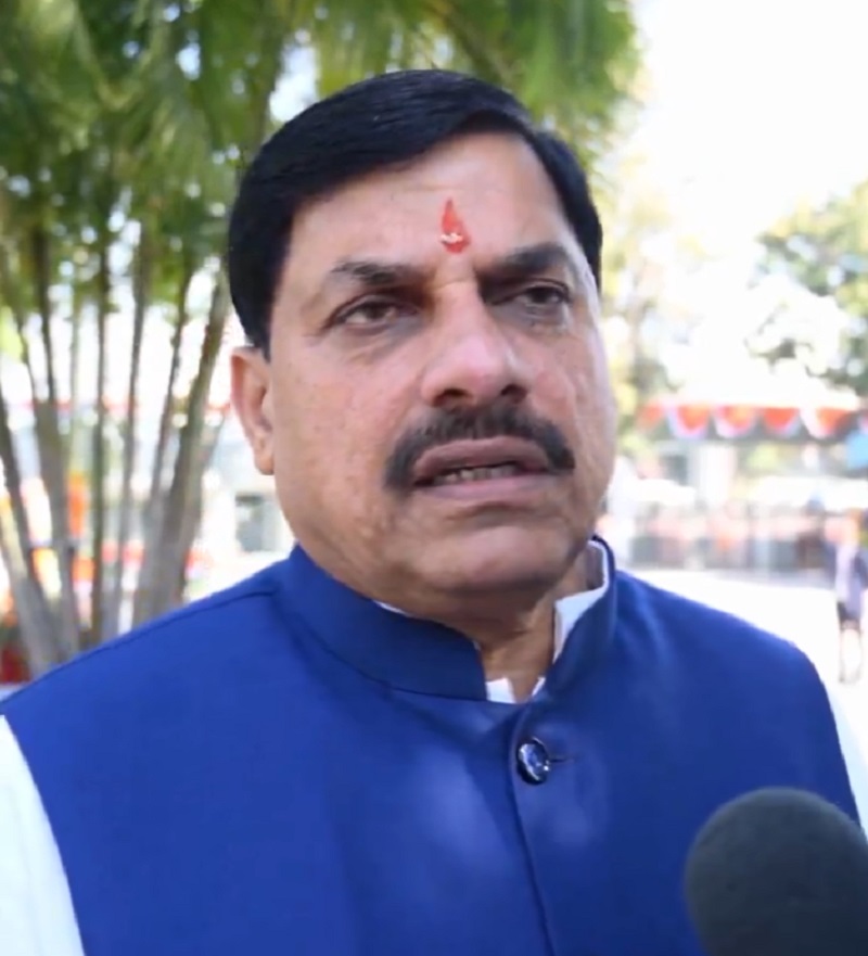 मीडिया से बातचीत करते हुए मुख्यमंत्री डॉ. मोहन यादव मीडिया से बातचीत करते हुए मुख्यमंत्री डॉ. मोहन यादव