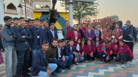 चिल्ड्रन ऑफ द स्टेट दर्जा प्राप्त मंडी के बच्चों ने आखिरी दिन चंडीगढ़ की सैर