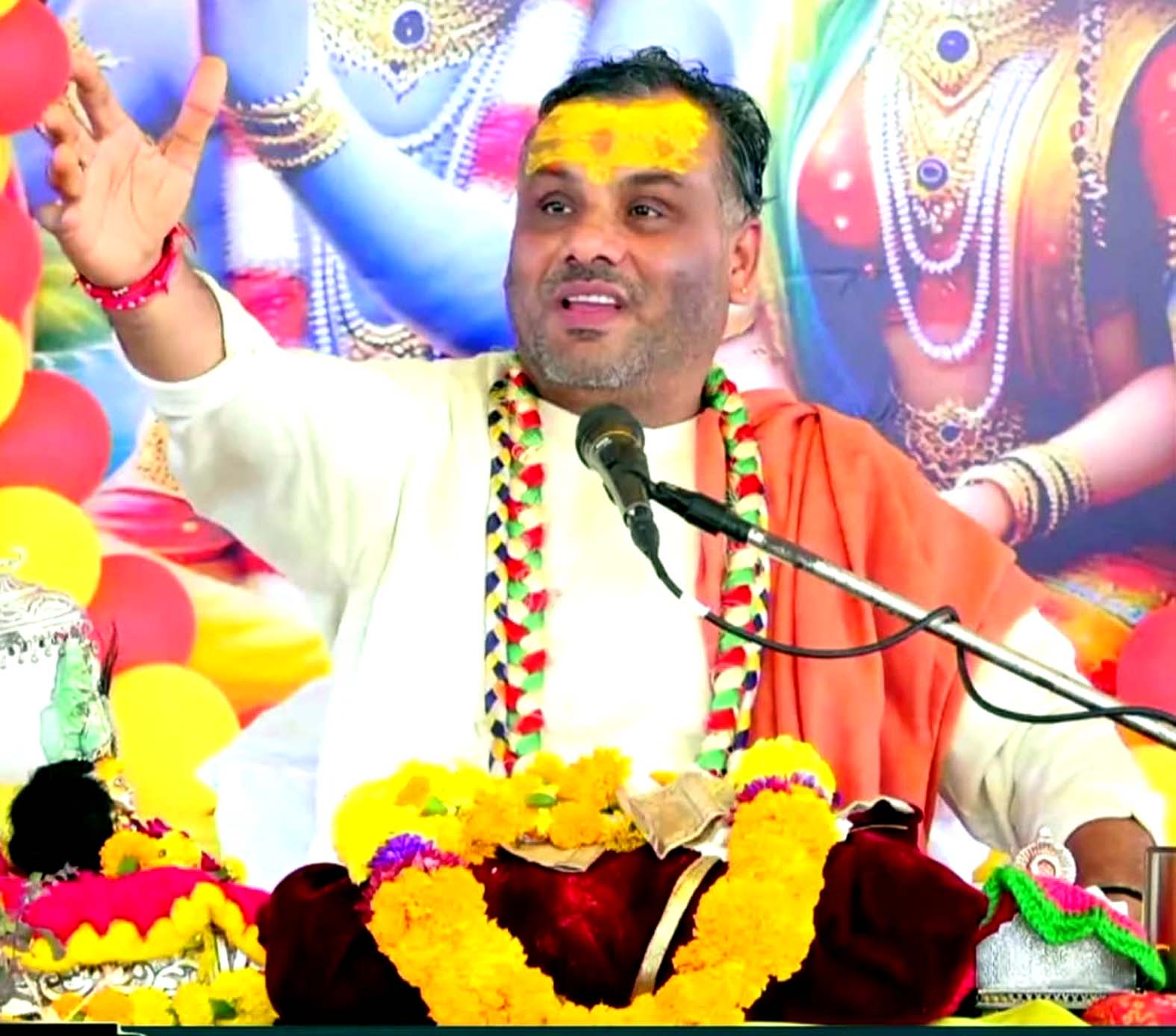 वैदिक सनातन संस्कृति का महान पर्व है महाकुंभ-आचार्य नवलेश जी महाराज वैदिक सनातन संस्कृति का महान पर्व है महाकुंभ-आचार्य नवलेश जी महाराज