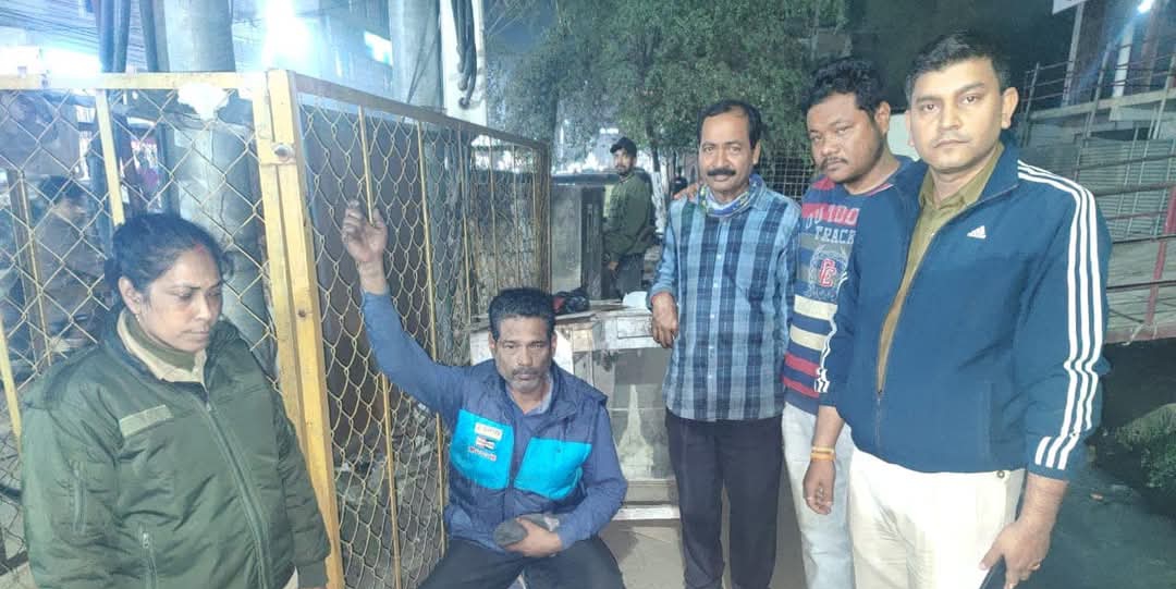 नशीला टैबलेट और गांजा समेत तीन गिरफ्तार नशीला टैबलेट और गांजा समेत तीन गिरफ्तार