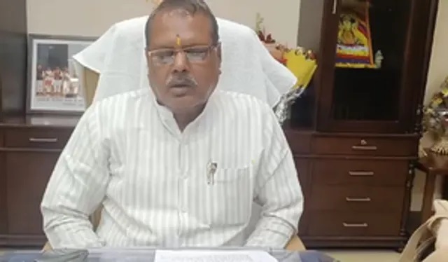 मंत्री नारायण सिंह कुशवाह (फाइल फोटो) मंत्री नारायण सिंह कुशवाह (फाइल फोटो)