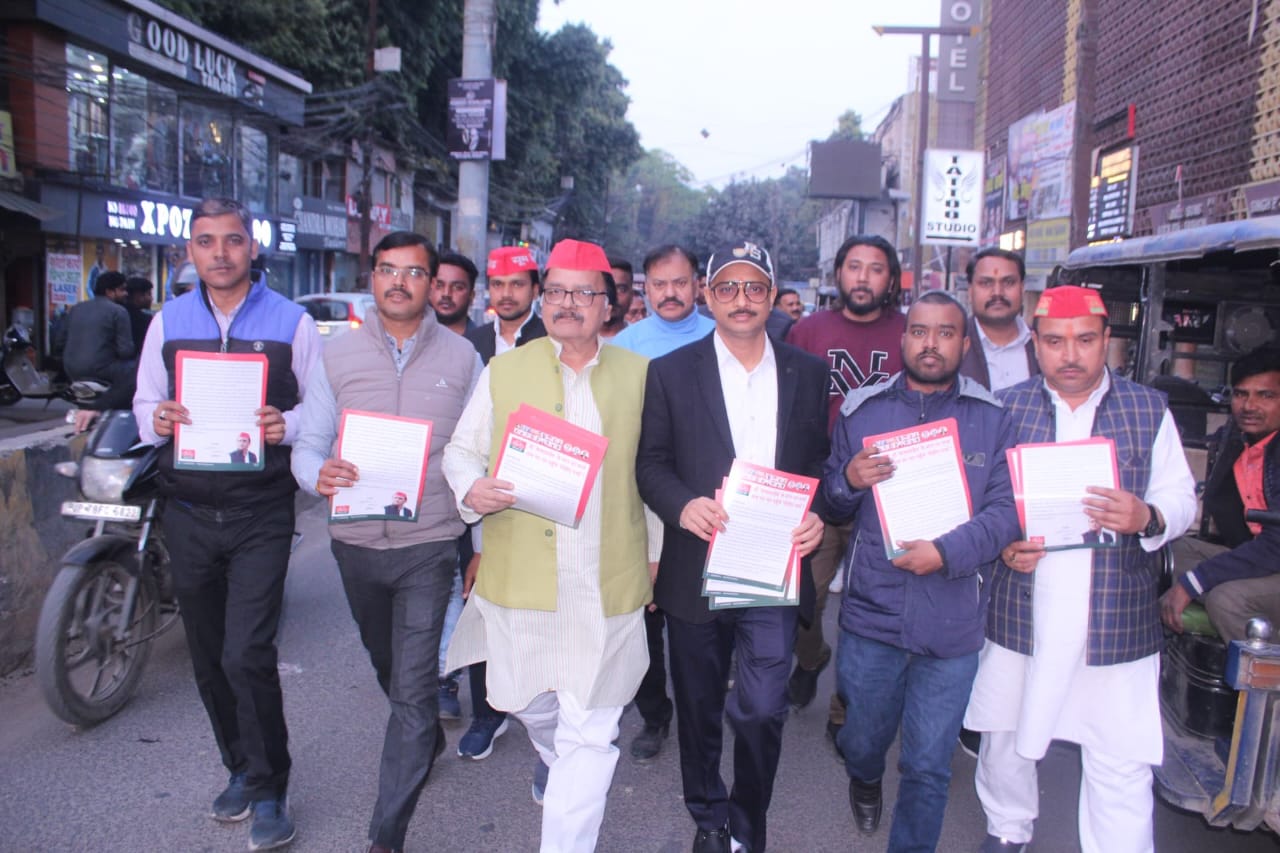 कार्यक्रम के दौरान नगर अध्यक्ष हाजी फजल महमूद व अन्य कार्यक्रम के दौरान नगर अध्यक्ष हाजी फजल महमूद व अन्य