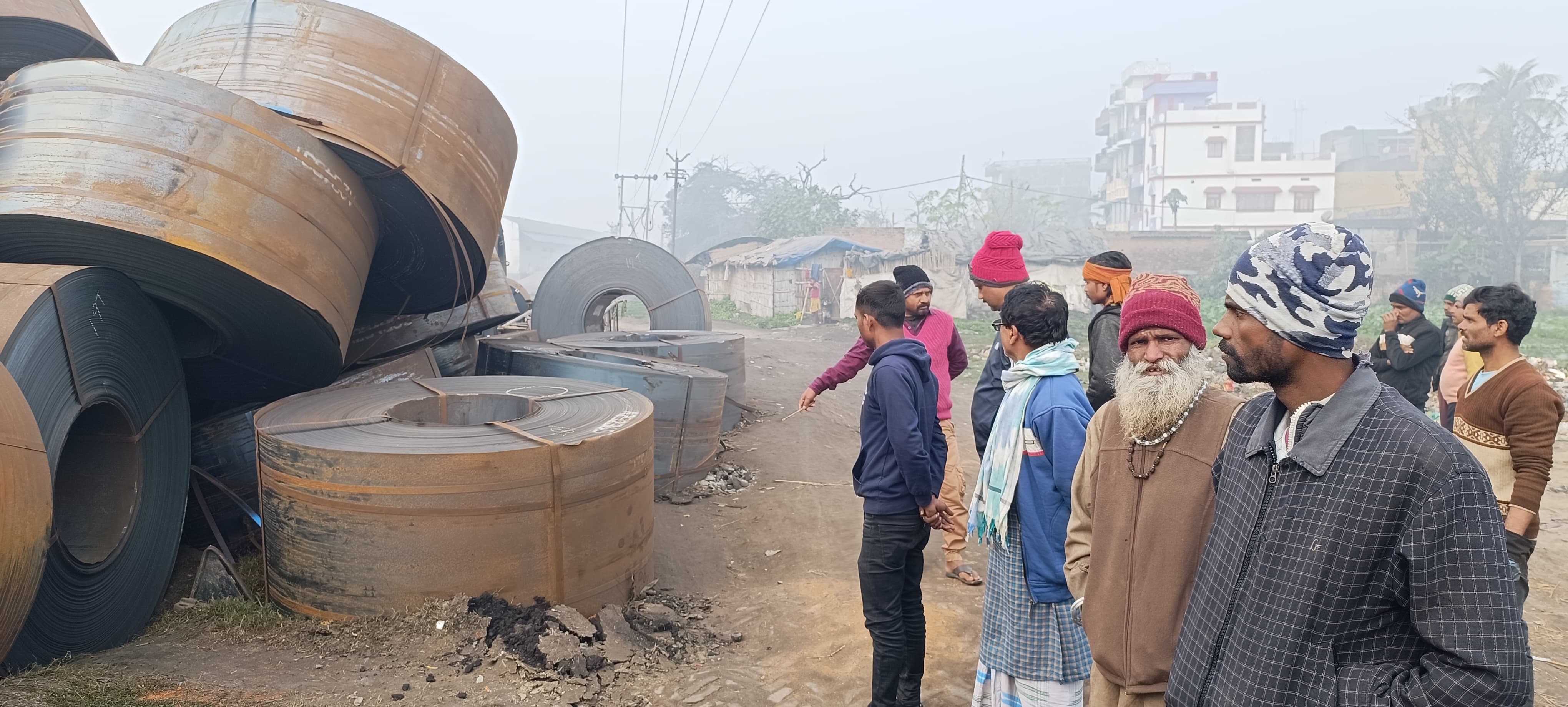 क्रेन से गिरा हाॅट राइल क्वाइल क्रेन से गिरा हाॅट राइल क्वाइल