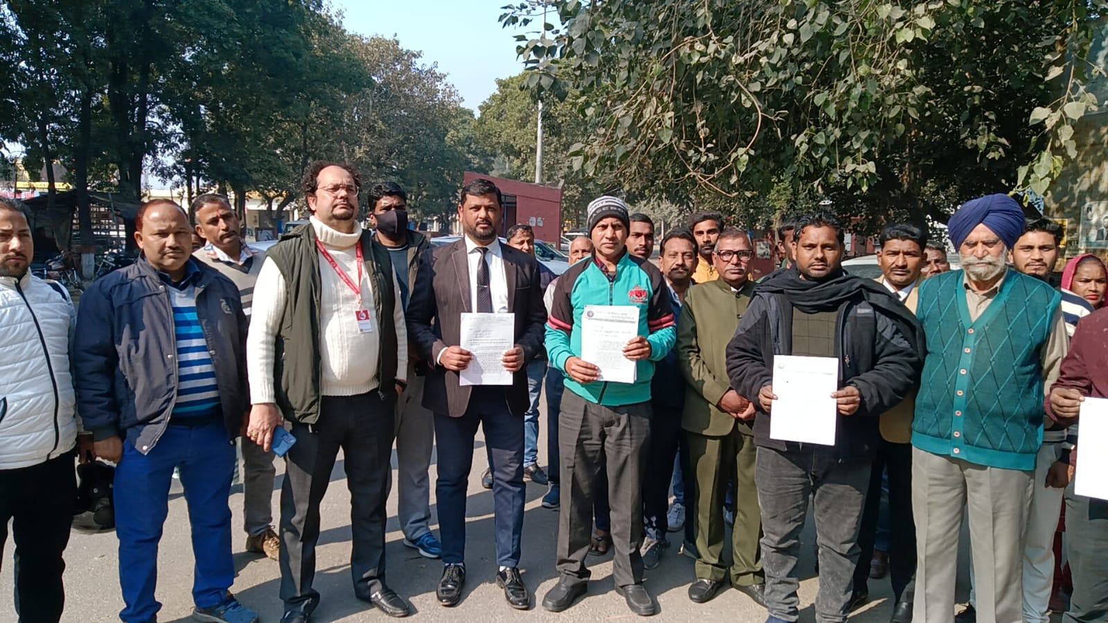 ज्ञापन देने पहुंचे ईसाई समुदाय ज्ञापन देने पहुंचे ईसाई समुदाय