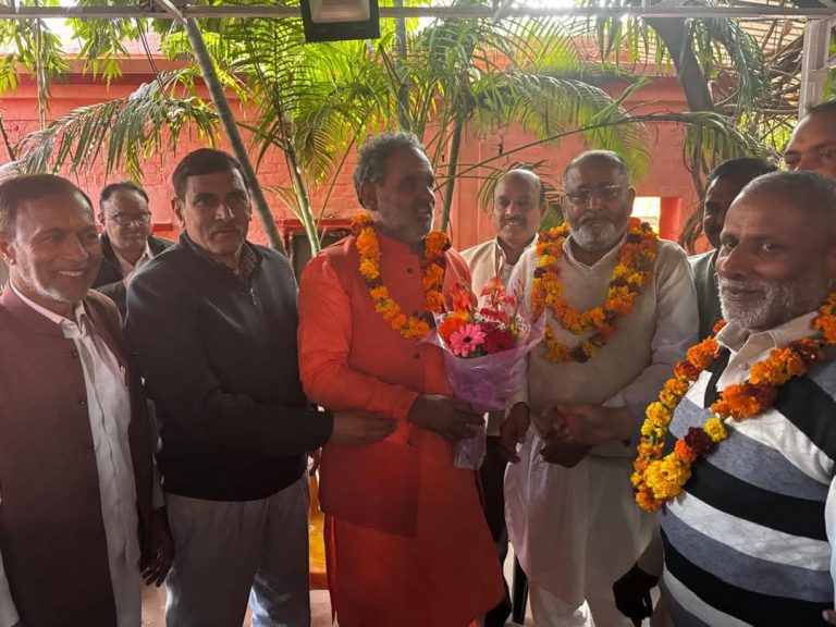 मुस्लिम नेता कांग्रेस छोड़ भाजपा में मुस्लिम नेता कांग्रेस छोड़ भाजपा में