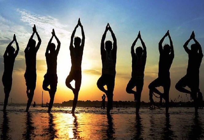 सूर्य सप्तमी पर स्कूलों में सूर्य नमस्कार को लेकर उपजा विवाद सूर्य सप्तमी पर स्कूलों में सूर्य नमस्कार को लेकर उपजा विवाद