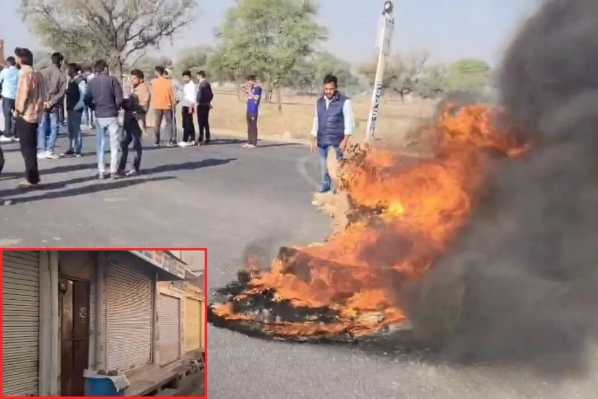 सड़क पर टायर जलाकर प्रदर्शन सड़क पर टायर जलाकर प्रदर्शन