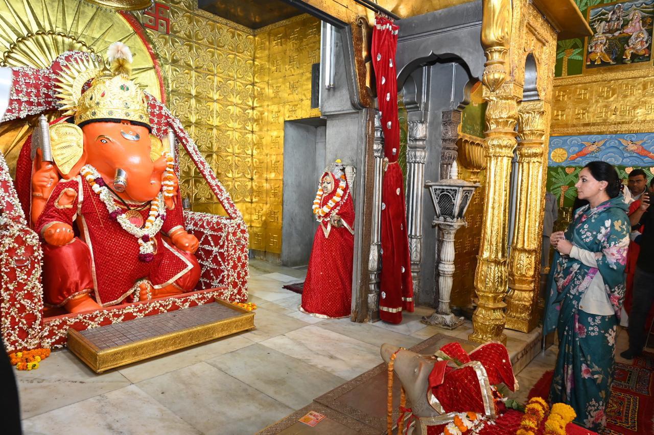 उपमुख्यमंत्री दिया कुमारी का जन्मदिन धूमधाम से मनाया गया उपमुख्यमंत्री दिया कुमारी का जन्मदिन धूमधाम से मनाया गया
