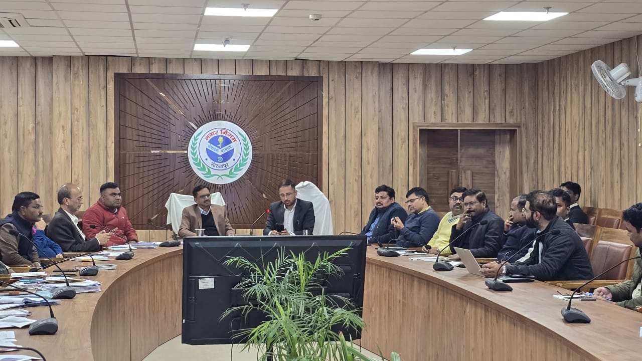 महापौर,नगर आयुक्त ने किया स्वच्छ भारत मिशन की समीक्षा* महापौर,नगर आयुक्त ने किया स्वच्छ भारत मिशन की समीक्षा*