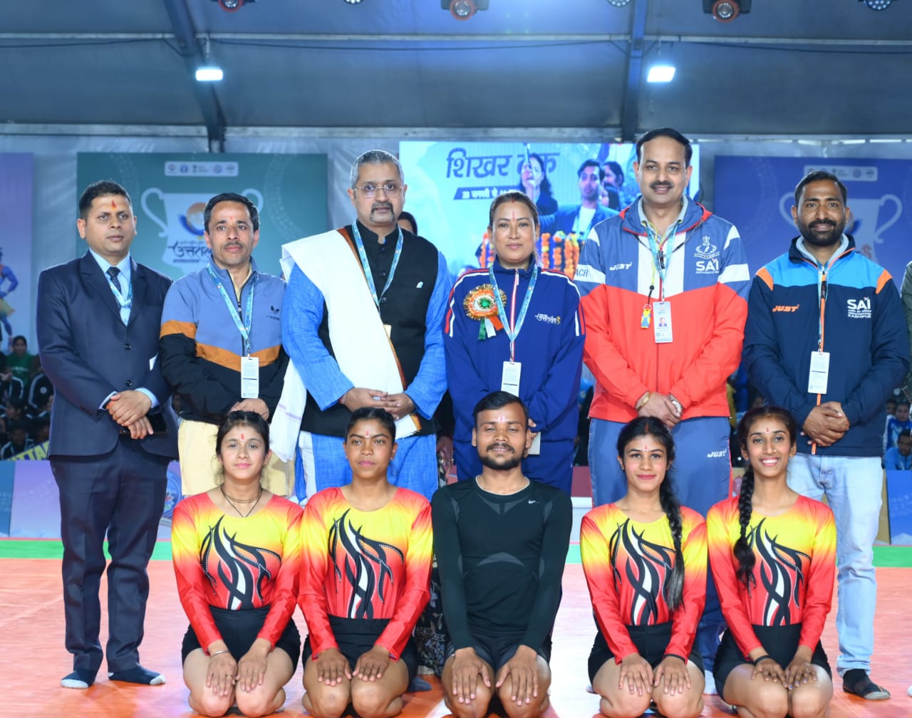 खेल मंत्री रेखा आर्या शुक्रवार को हेमवती नंदन बहुगुणा स्पोर्ट्स स्टेडियम में योगासन प्रतियोगिता का शुभारंभ करते। खेल मंत्री रेखा आर्या शुक्रवार को हेमवती नंदन बहुगुणा स्पोर्ट्स स्टेडियम में योगासन प्रतियोगिता का शुभारंभ करते।