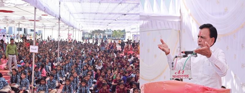 कार्यक्रम को संबोधित करते हुए उप मुख्यमंत्री जगदीश देवड़ा कार्यक्रम को संबोधित करते हुए उप मुख्यमंत्री जगदीश देवड़ा