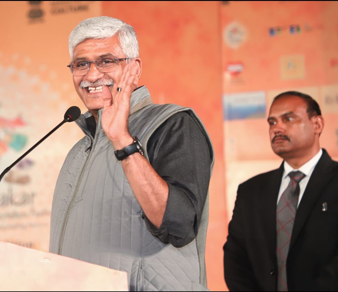 केन्द्रीय पर्यटन एवं संस्कृति मंत्री गजेन्द्र सिंह शेखावत केन्द्रीय पर्यटन एवं संस्कृति मंत्री गजेन्द्र सिंह शेखावत