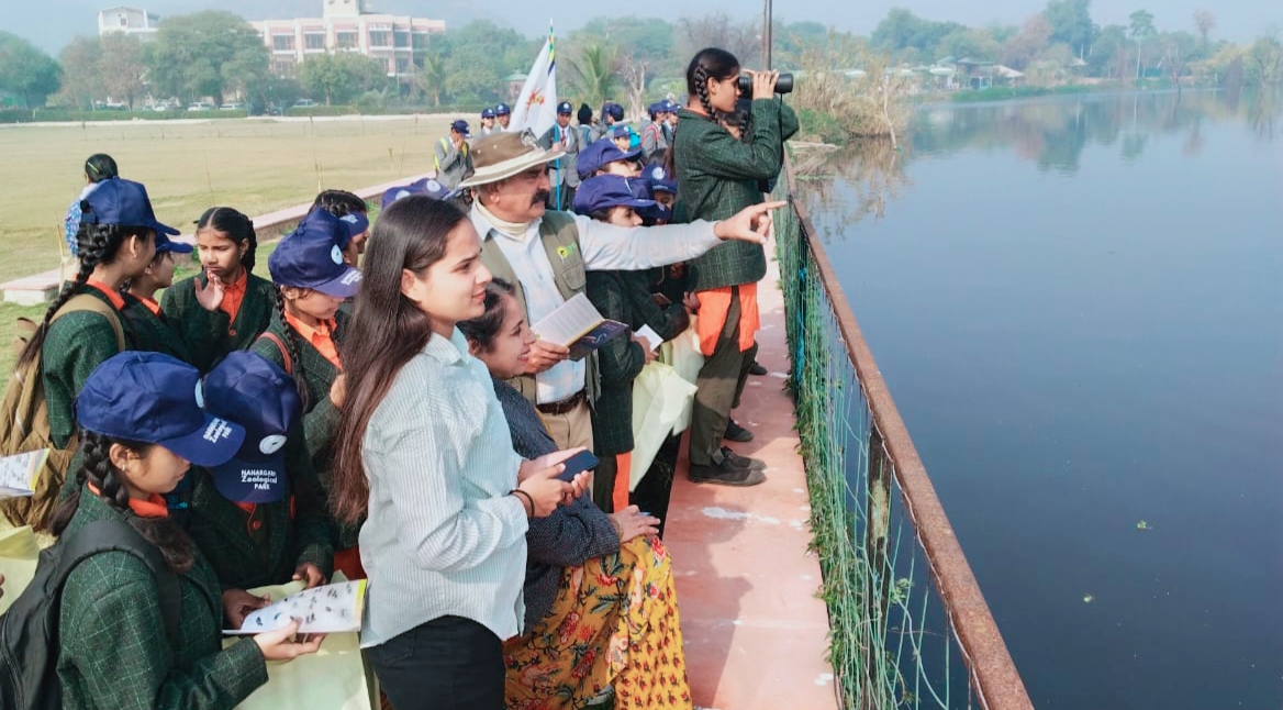 जयपुर बर्ड फेस्टिवल में नौनिहालों ने देखा परिंदों का रंगीन संसार जयपुर बर्ड फेस्टिवल में नौनिहालों ने देखा परिंदों का रंगीन संसार