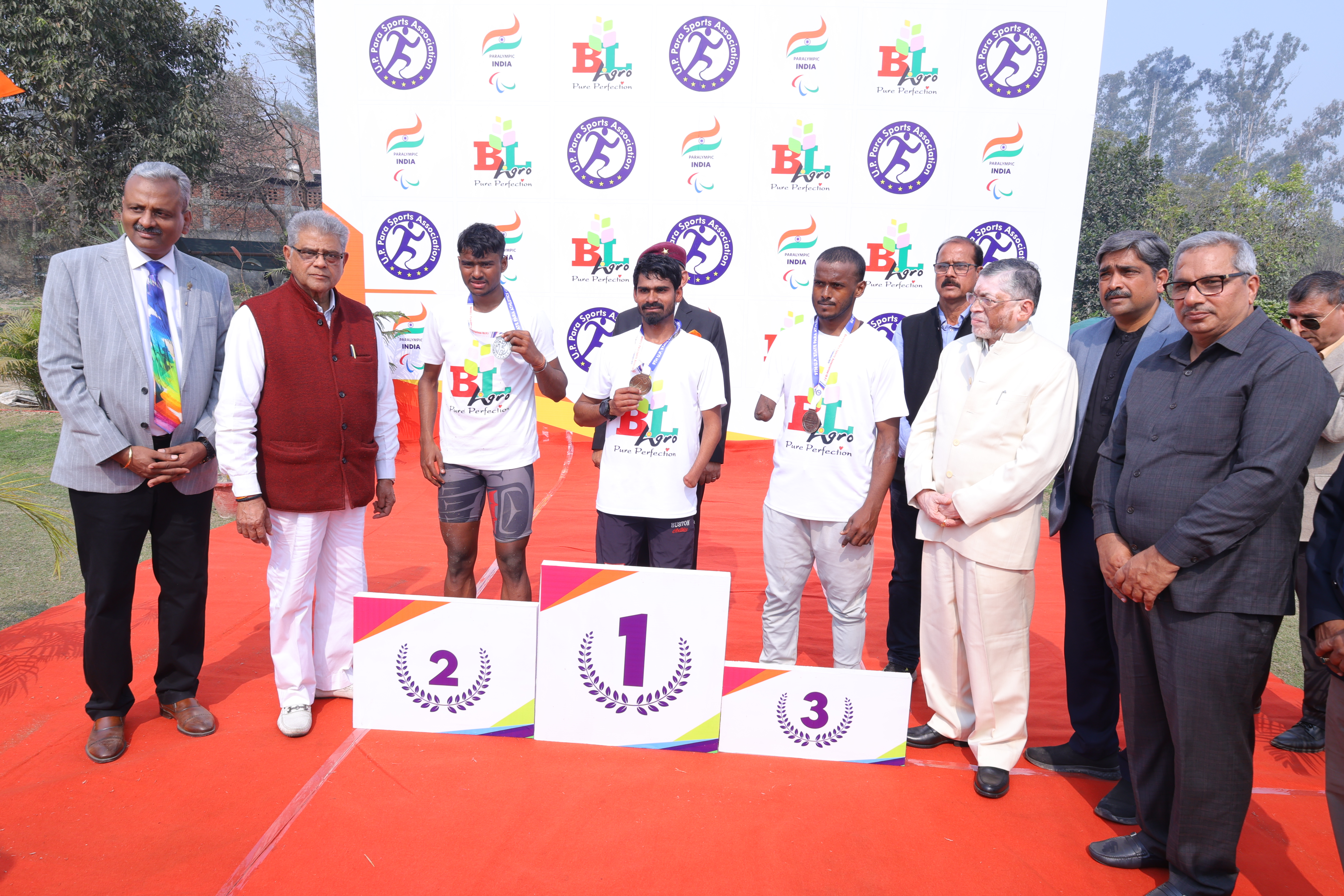 ताकत, गति और जोश: 9वीं यूपी स्टेट पैरा चैंपियनशिप बीएल एग्रो स्टेडियम, बरेली में शुरू ताकत, गति और जोश: 9वीं यूपी स्टेट पैरा चैंपियनशिप बीएल एग्रो स्टेडियम, बरेली में शुरू