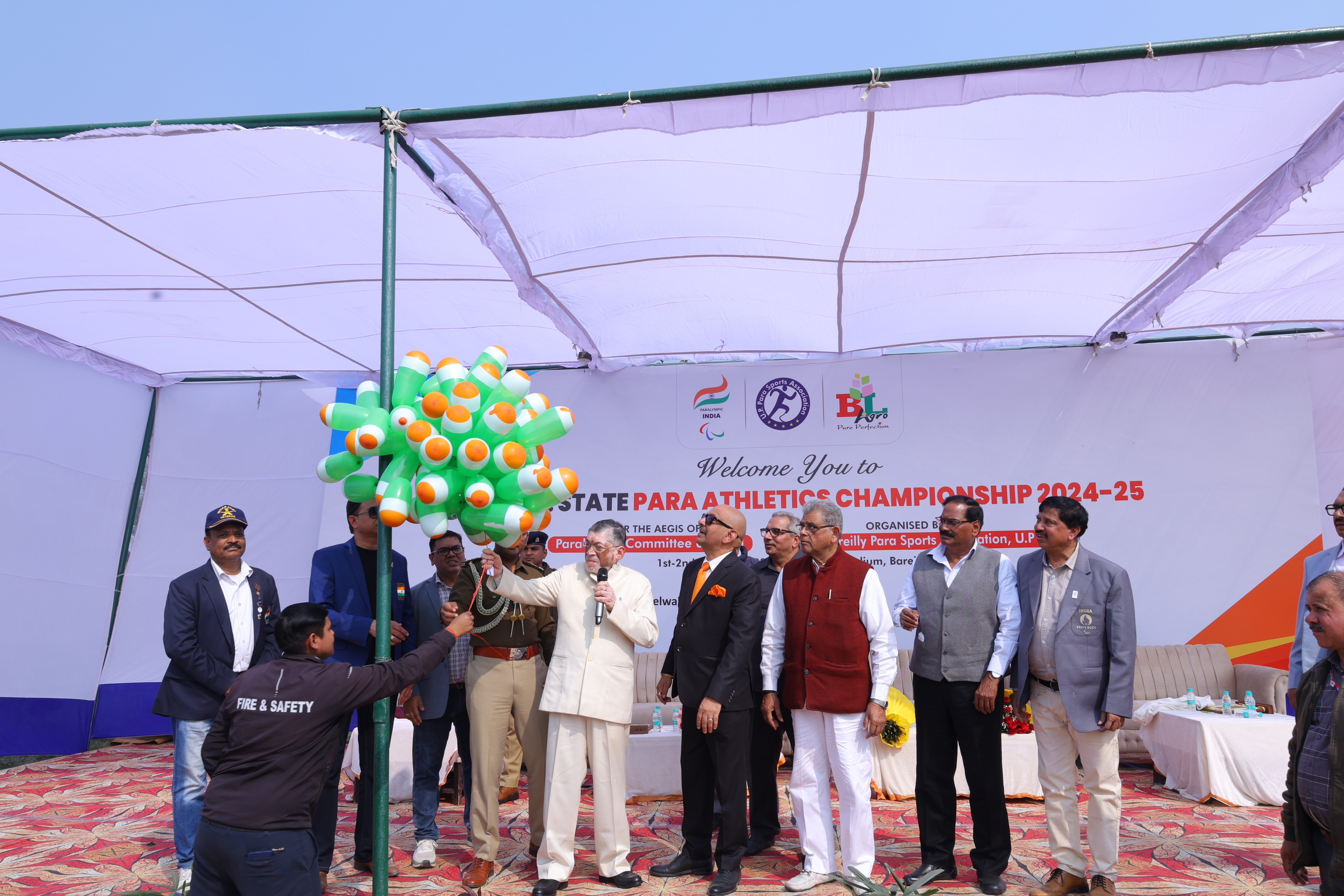 ताकत, गति और जोश: 9वीं यूपी स्टेट पैरा चैंपियनशिप बीएल एग्रो स्टेडियम, बरेली में शुरू ताकत, गति और जोश: 9वीं यूपी स्टेट पैरा चैंपियनशिप बीएल एग्रो स्टेडियम, बरेली में शुरू