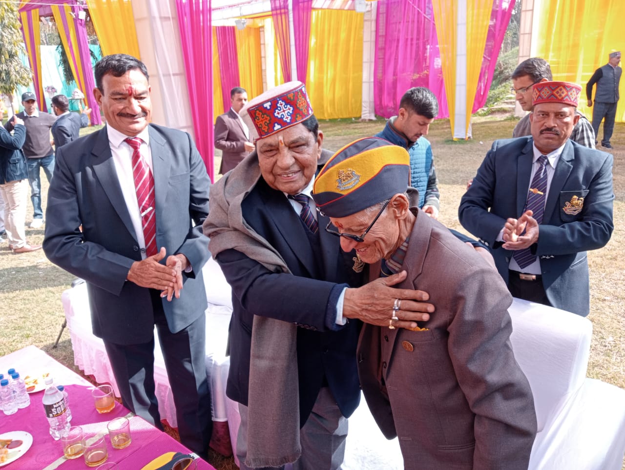 डोगरा रेजिमेंट के स्थापना दिवस के मौके पर सैनिक कल्याण मंत्री कर्नल धनी राम शांडिल। डोगरा रेजिमेंट के स्थापना दिवस के मौके पर सैनिक कल्याण मंत्री कर्नल धनी राम शांडिल।