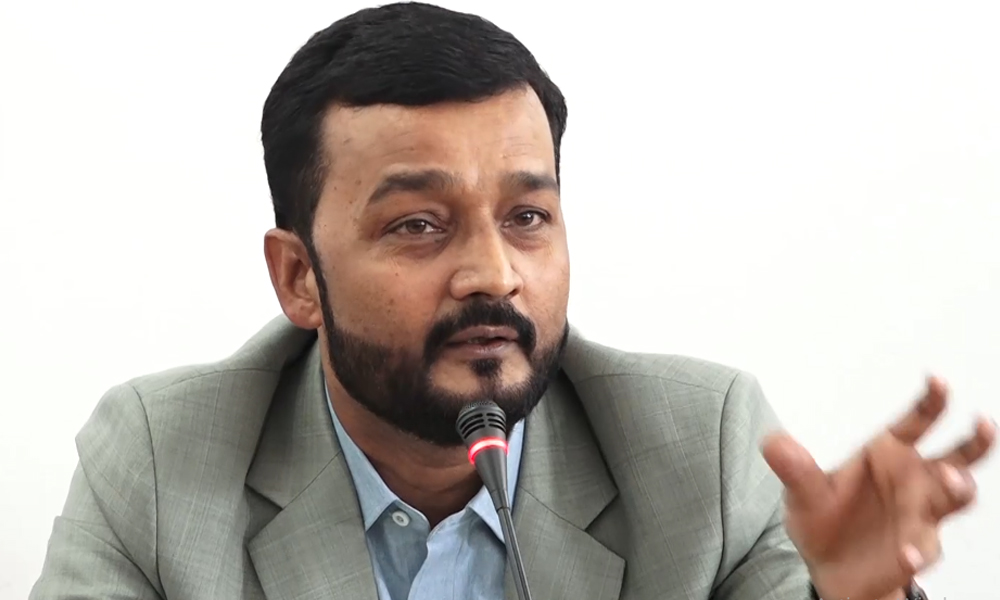 नेपाल के पेयजल मंत्री प्रदीप यादव नेपाल के पेयजल मंत्री प्रदीप यादव