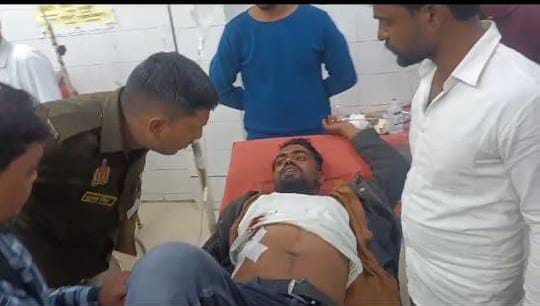 पीएम आवास सर्वे विवाद में चली गोली बीडीसी समेत तीन घायल पीएम आवास सर्वे विवाद में चली गोली बीडीसी समेत तीन घायल