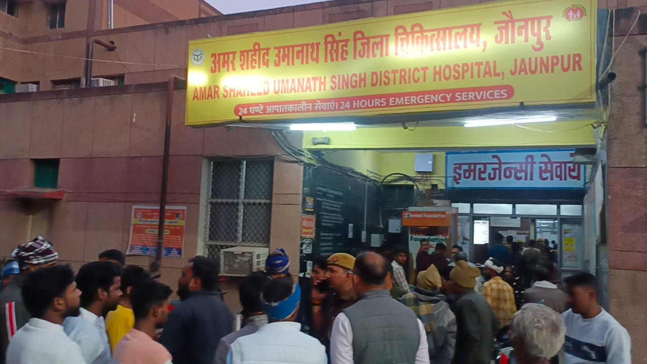 पीएम आवास सर्वे विवाद में चली गोली बीडीसी समेत तीन घायल पीएम आवास सर्वे विवाद में चली गोली बीडीसी समेत तीन घायल