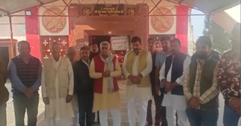 चौधरी वीरेंद्र सिंह घोषणा करते हुए चौधरी वीरेंद्र सिंह घोषणा करते हुए
