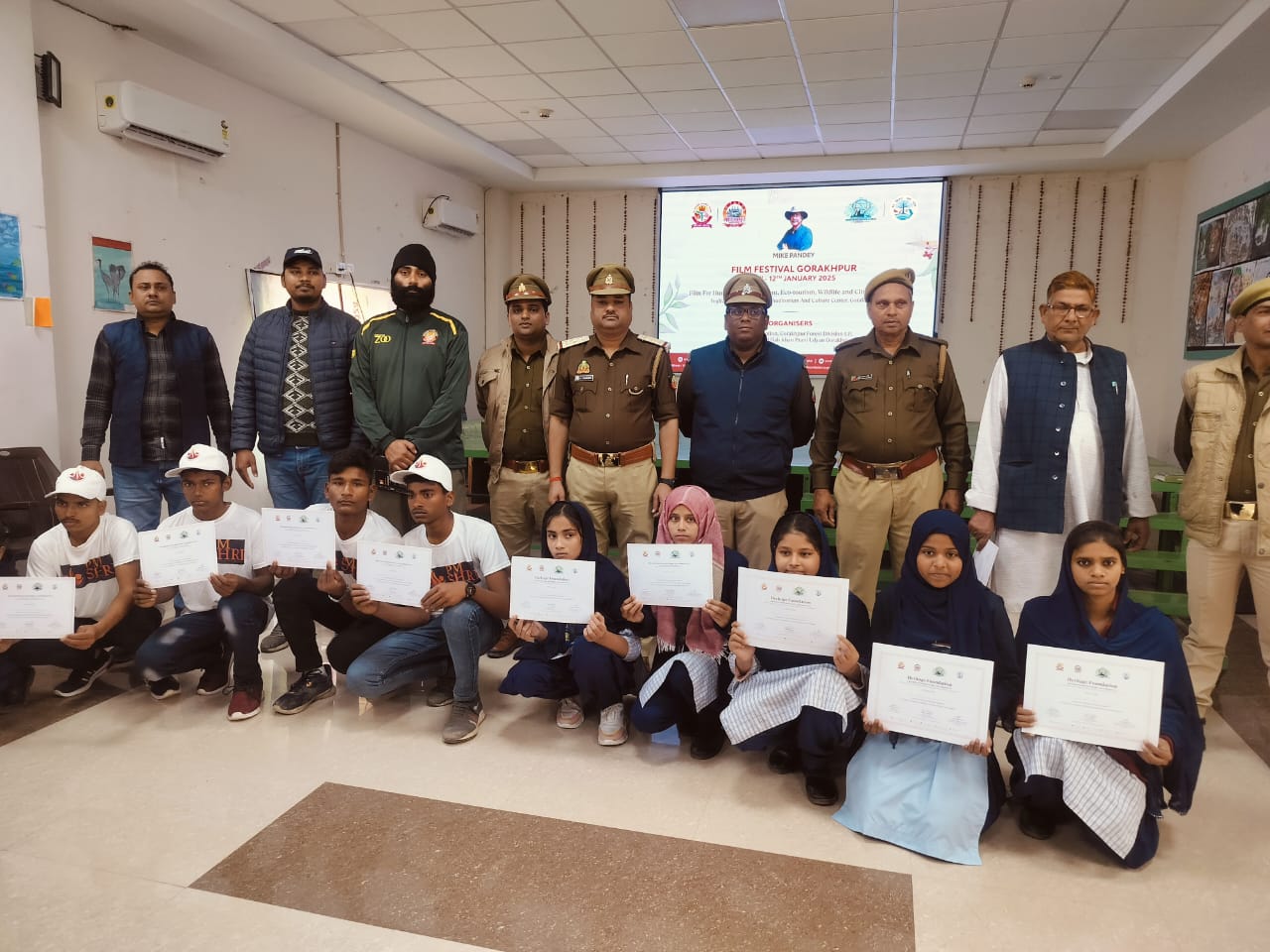 विश्व आर्द्रभूमि दिवस पर शहीद अशफाक उल्ला खॉ प्राणी उद्यान में आयोजित हुआ कार्यक्रम, छात्रों के साथ शिक्षक भी हुए शामिल विश्व आर्द्रभूमि दिवस पर शहीद अशफाक उल्ला खॉ प्राणी उद्यान में आयोजित हुआ कार्यक्रम, छात्रों के साथ शिक्षक भी हुए शामिल