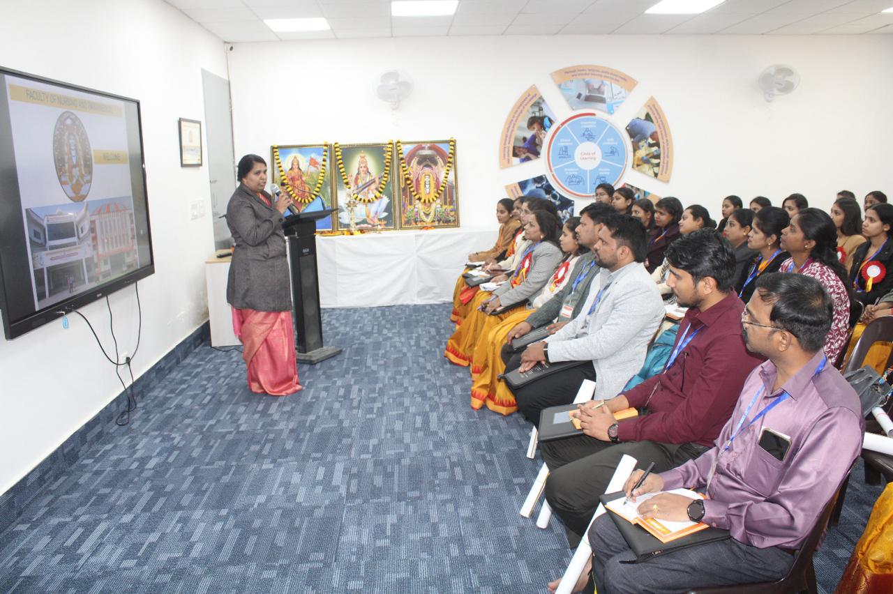 यथार्थवादी परिदृश्य बनाने की विधि है सिमुलेशन : डॉ. अजीथा* यथार्थवादी परिदृश्य बनाने की विधि है सिमुलेशन : डॉ. अजीथा*