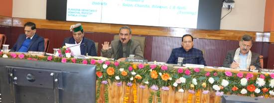 विधायक प्राथमिकता की बैठक के दाैरान मुख्यमंत्री विधायक प्राथमिकता की बैठक के दाैरान मुख्यमंत्री