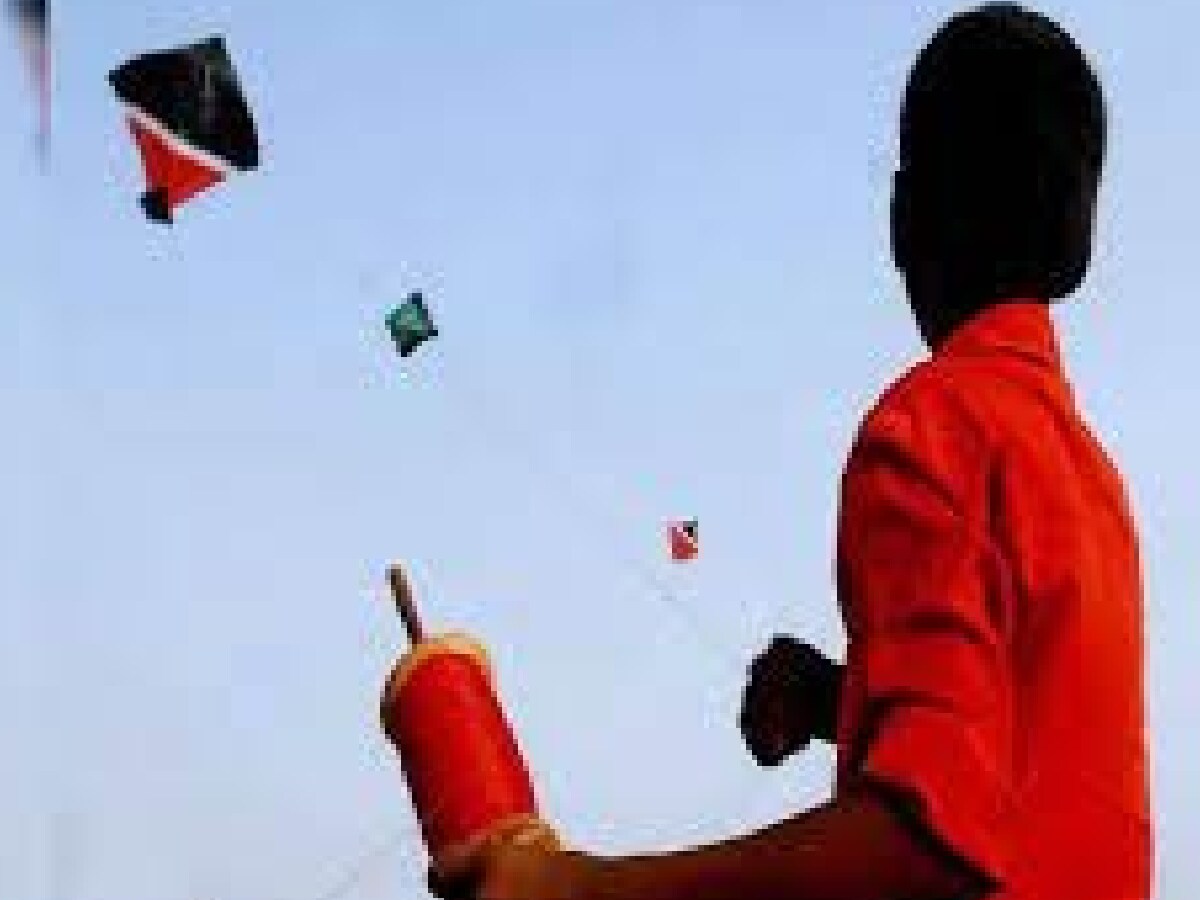 पतंगबाजी प्रतीकात्मक चित्र पतंगबाजी प्रतीकात्मक चित्र
