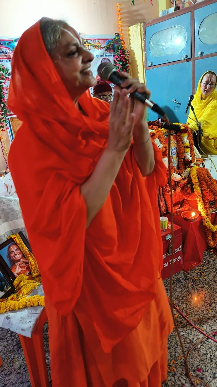 स्वामिनी विश्वमोहिनी स्वामिनी विश्वमोहिनी