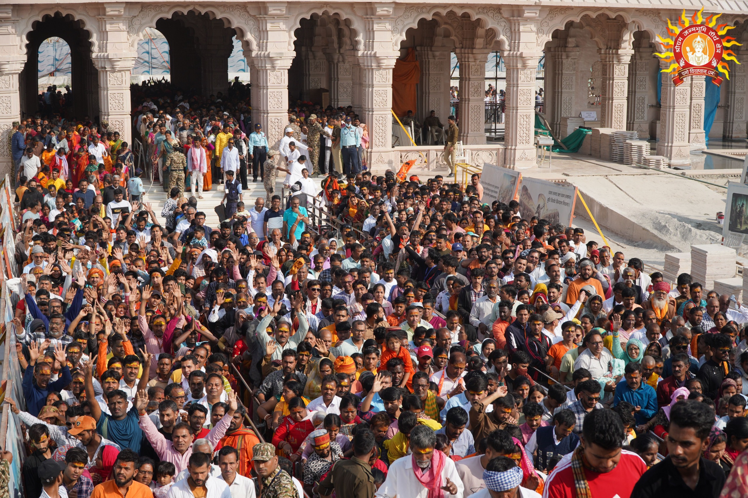 अयोध्या में श्रद्धालुओं का बसंत , आंकड़ा एक करोड़ के पार अयोध्या में श्रद्धालुओं का बसंत , आंकड़ा एक करोड़ के पार