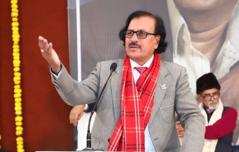 शायर अंजुम बाराबंकवी (फाइल फोटो) शायर अंजुम बाराबंकवी (फाइल फोटो)