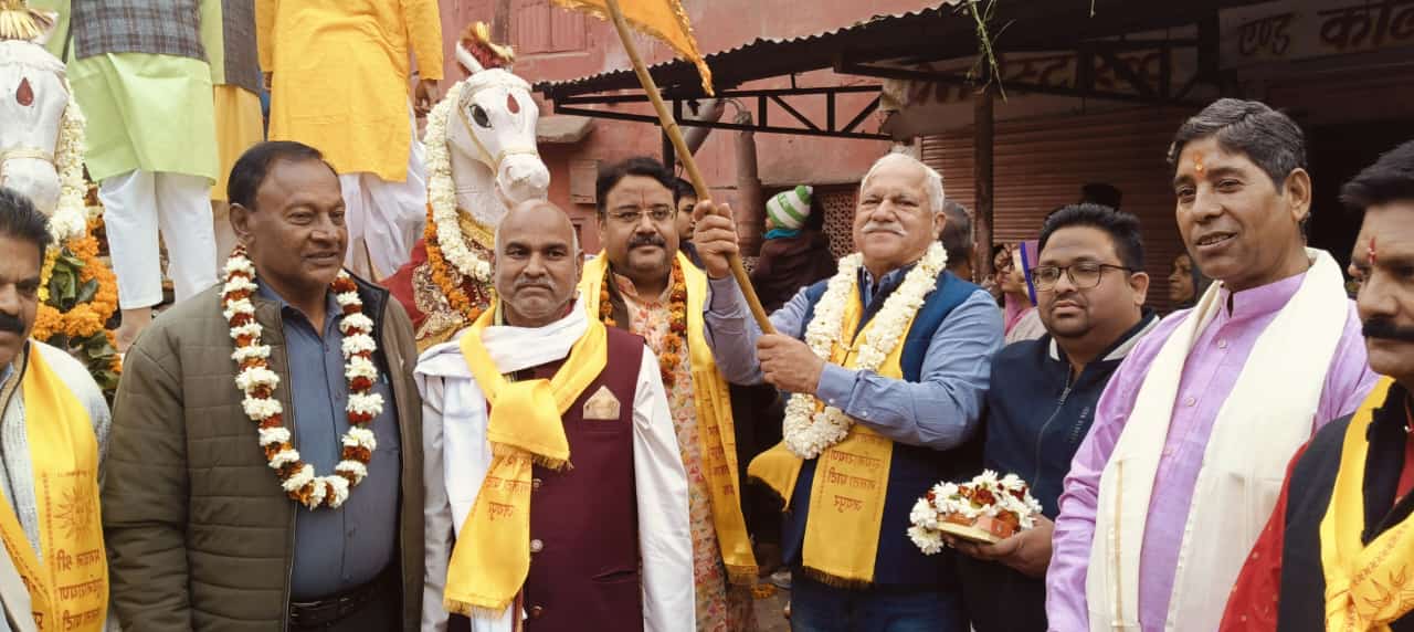 सूर्य सप्तमी पर निकली चारदीवारी में शोभायात्रा सूर्य सप्तमी पर निकली चारदीवारी में शोभायात्रा