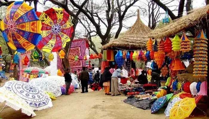 सूरजकुंड मेले का फाइल फोटो सूरजकुंड मेले का फाइल फोटो