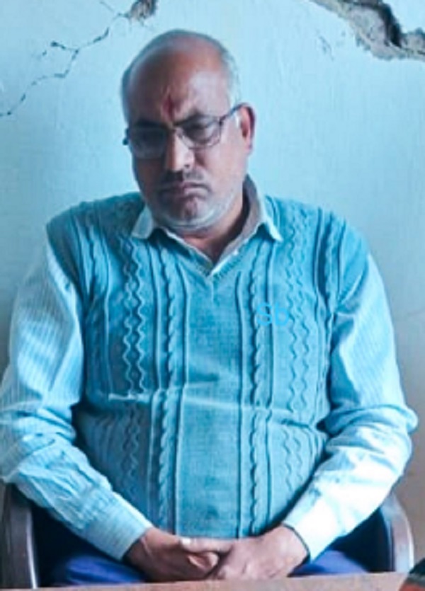 सतना: ईओडब्ल्यू ने तहसील कार्यालय के कर्मचारी को 4 हजार की रिश्वत लेते पकड़ा सतना: ईओडब्ल्यू ने तहसील कार्यालय के कर्मचारी को 4 हजार की रिश्वत लेते पकड़ा