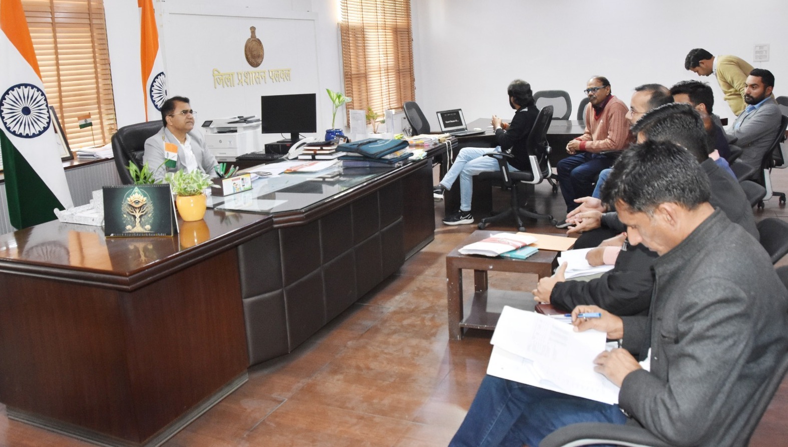 उपायुक्त डा. हरीश कुमार वशिष्ठ ने आमजन से सरकारी व सार्वजनिक संपत्ति की सुंदरता बनाए रखने का किया आह्वान उपायुक्त डा. हरीश कुमार वशिष्ठ ने आमजन से सरकारी व सार्वजनिक संपत्ति की सुंदरता बनाए रखने का किया आह्वान
