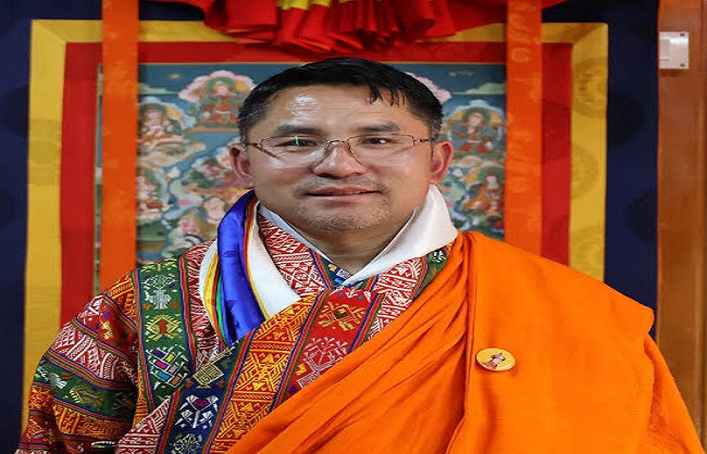 भूटान के कृषि मंत्री योंटेन फुंतशो भूटान के कृषि मंत्री योंटेन फुंतशो