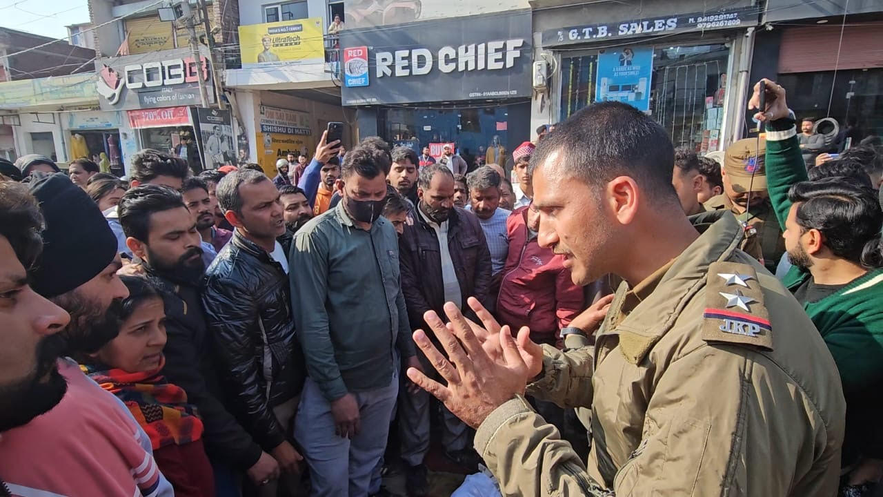 Dead body of youth found under suspicious circumstances