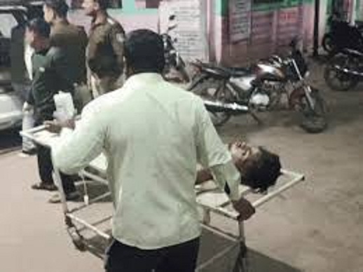 चंदेरी में युवक ने 12 साल के बच्चे की चाकू मारकर की हत्या चंदेरी में युवक ने 12 साल के बच्चे की चाकू मारकर की हत्या