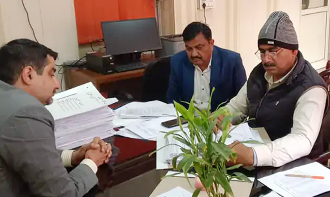 6 Snp- सोनीपत: 30 जनवरी को औचक निरीक्षण करने पहुंची थी टीम उस वक्त का फोटो 6 Snp- सोनीपत: 30 जनवरी को औचक निरीक्षण करने पहुंची थी टीम उस वक्त का फोटो