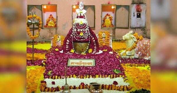 60 साल बाद महाशिवरात्रि पर्व पर तीन ग्रहों की युति 60 साल बाद महाशिवरात्रि पर्व पर तीन ग्रहों की युति