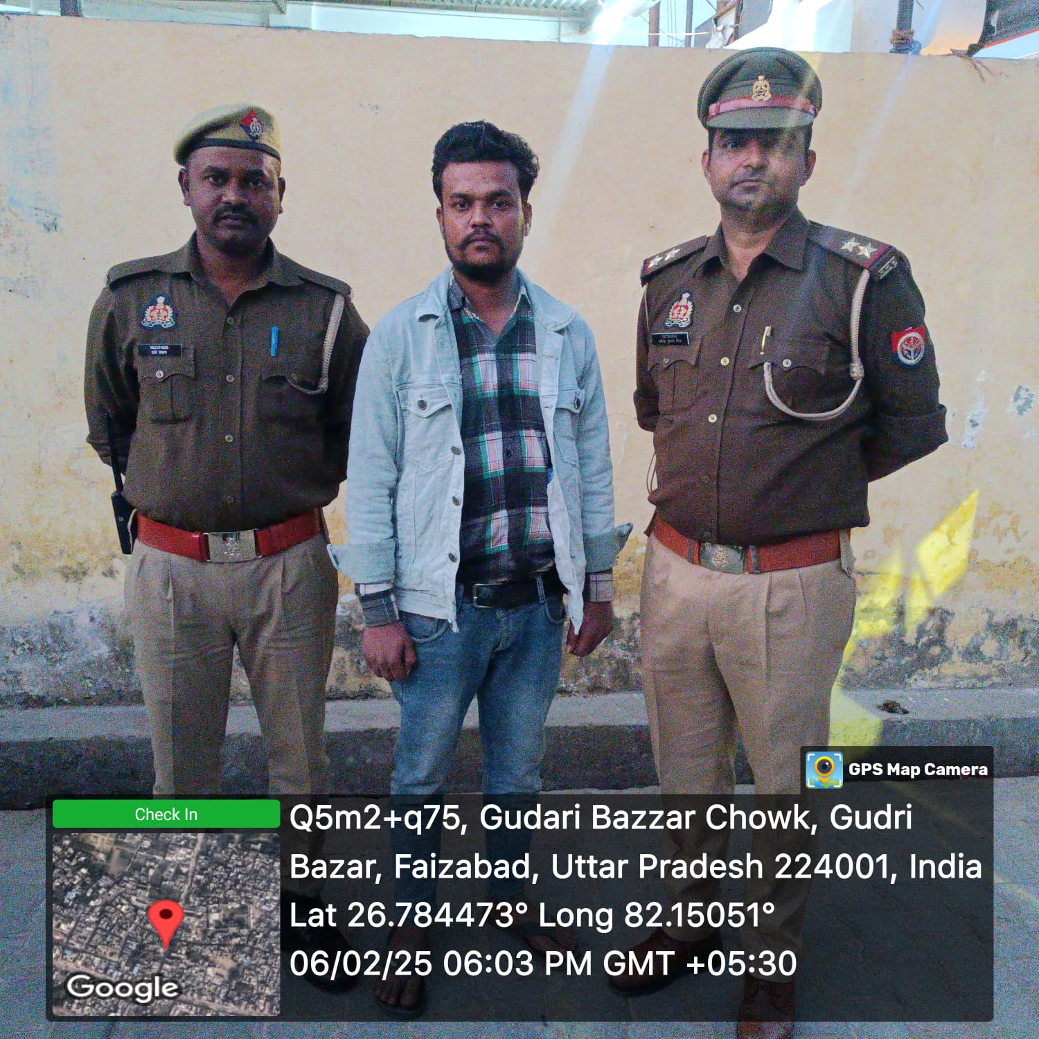 एक बार फिर आईजीआरएस की शिकायतें निपटारे में अयोध्या पुलिस ने पूरे प्रदेश में मारी बाजी एक बार फिर आईजीआरएस की शिकायतें निपटारे में अयोध्या पुलिस ने पूरे प्रदेश में मारी बाजी