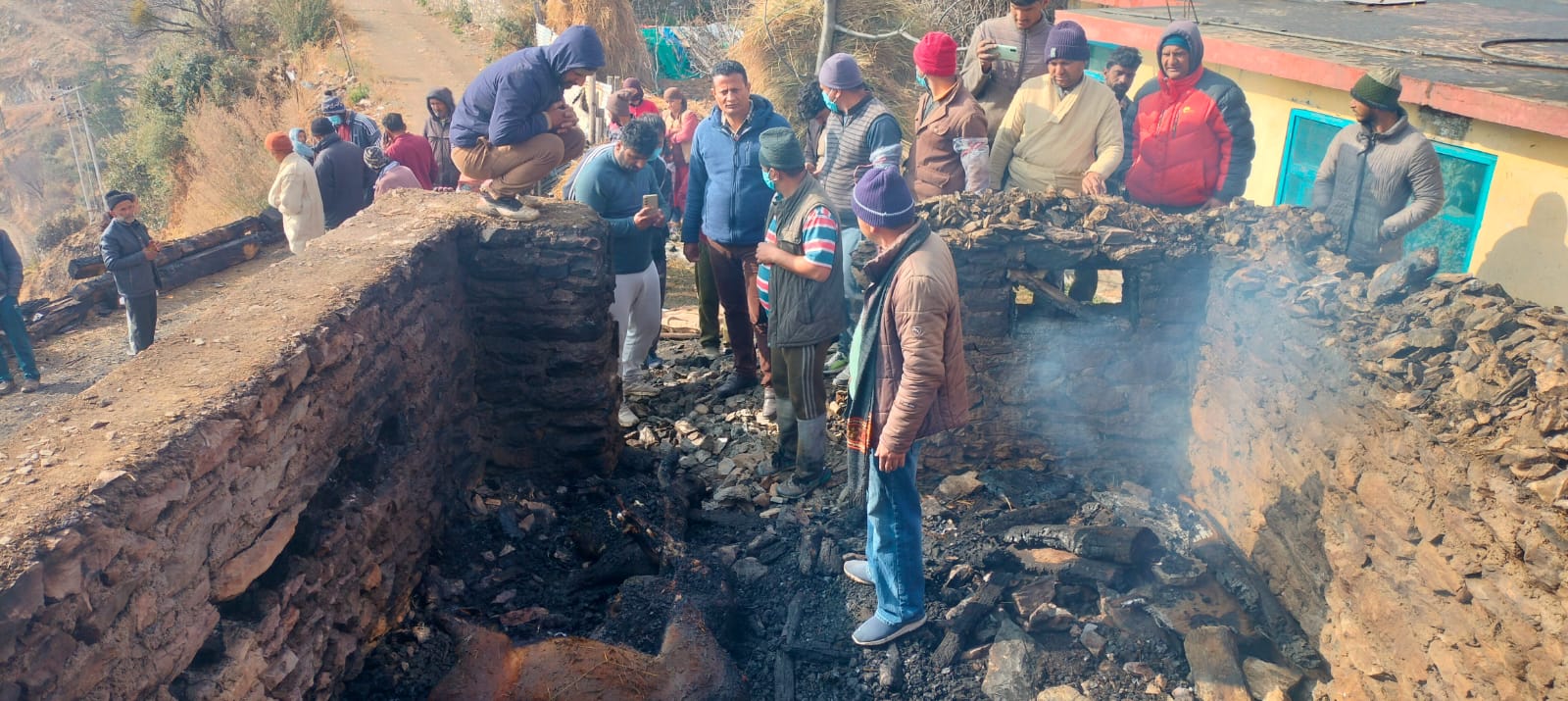 गौशाला में आग गौशाला में आग