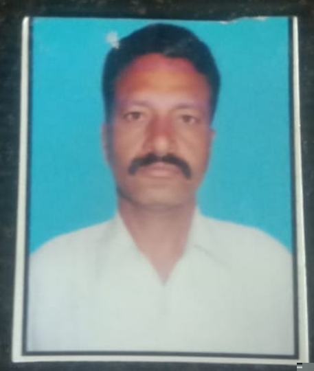 लाठी डंडों और शराब की बोतल से मारकर अधेड़ को उतारा मौत के घाट ,पुलिस जांच पड़ताल में जुटी मृतक की फाइल फोटो लाठी डंडों और शराब की बोतल से मारकर अधेड़ को उतारा मौत के घाट ,पुलिस जांच पड़ताल में जुटी मृतक की फाइल फोटो