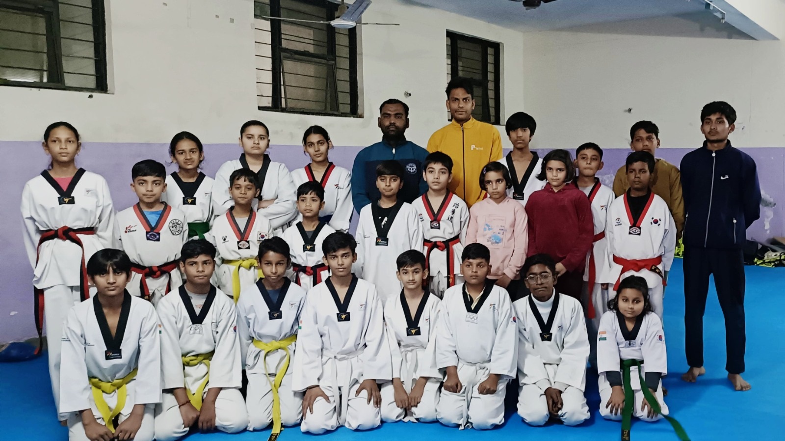 जिला ताईक्वांडो स्पोर्ट्स एसोसिएशन द्वारा येलो बेल्ट, ग्रीन बेल्ट, ब्लू बेल्ट व रैड बेल्ट के लिये करायी गई परीक्षा में उत्तीर्ण खािलाडी् जिला ताईक्वांडो स्पोर्ट्स एसोसिएशन द्वारा येलो बेल्ट, ग्रीन बेल्ट, ब्लू बेल्ट व रैड बेल्ट के लिये करायी गई परीक्षा में उत्तीर्ण खािलाडी्