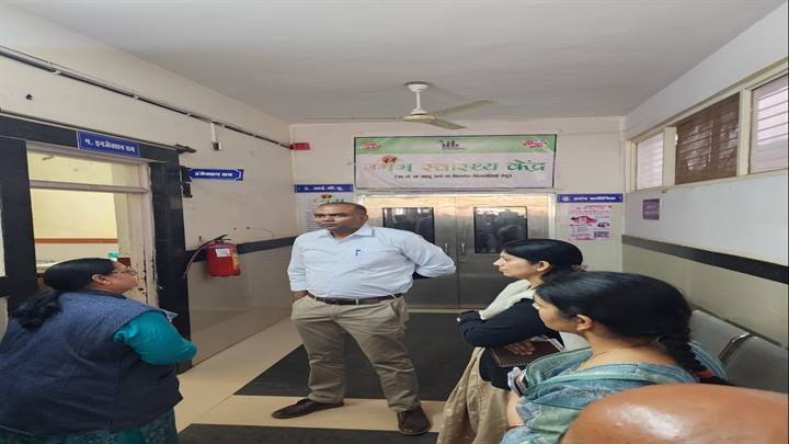 संभागायुक्त ने बैरसिया अनुभाग का दौरा संभागायुक्त ने बैरसिया अनुभाग का दौरा