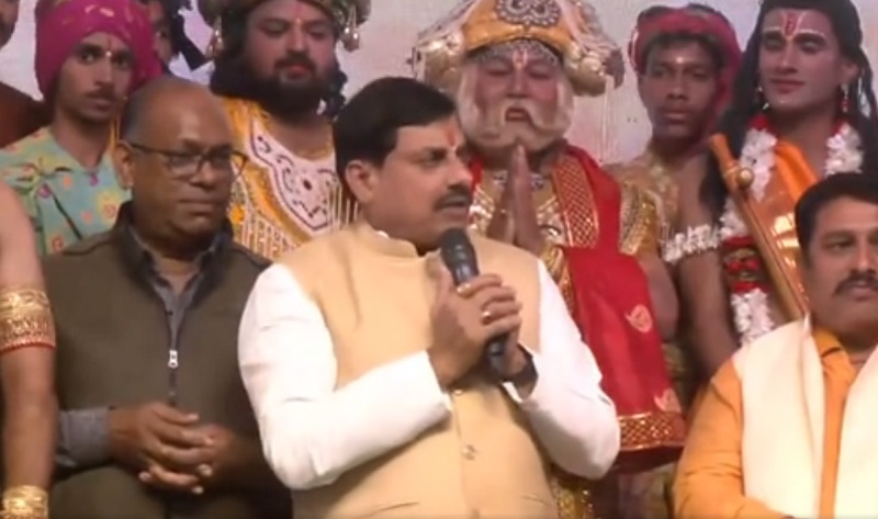 प्रयागराज के सांस्कृतिक मंच पर हुआ विक्रमादित्य नाटक का मंचन प्रयागराज के सांस्कृतिक मंच पर हुआ विक्रमादित्य नाटक का मंचन